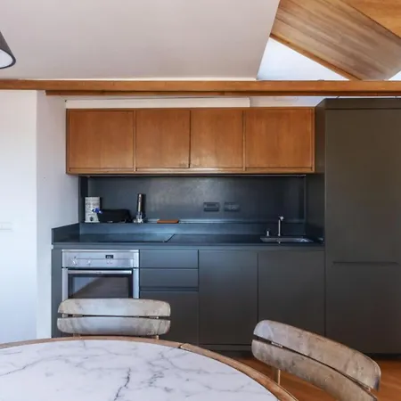 Willow Wood روما